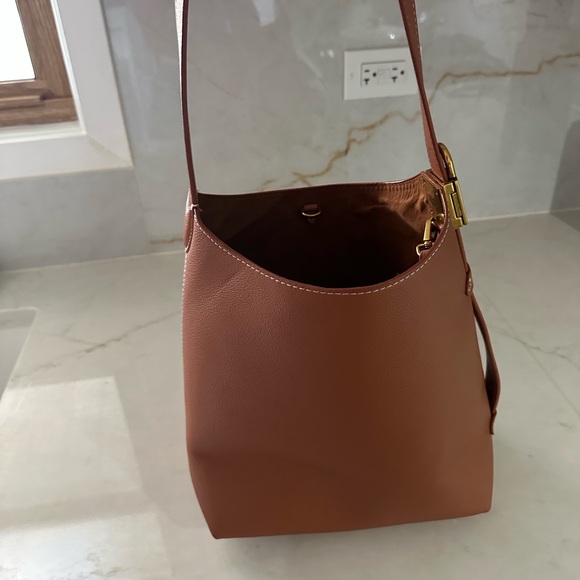 Bag - Picture 1 of 4